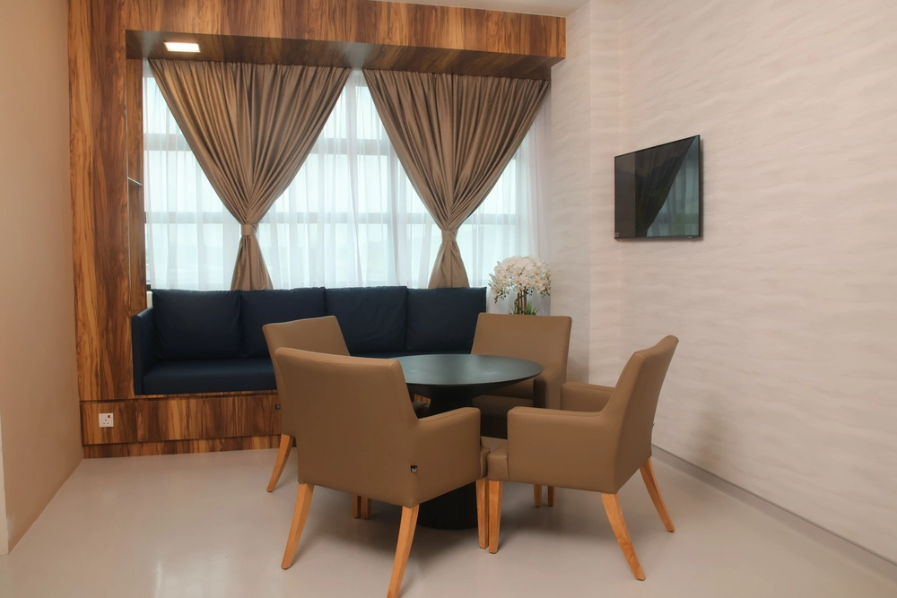 Executive Suite — photo 2